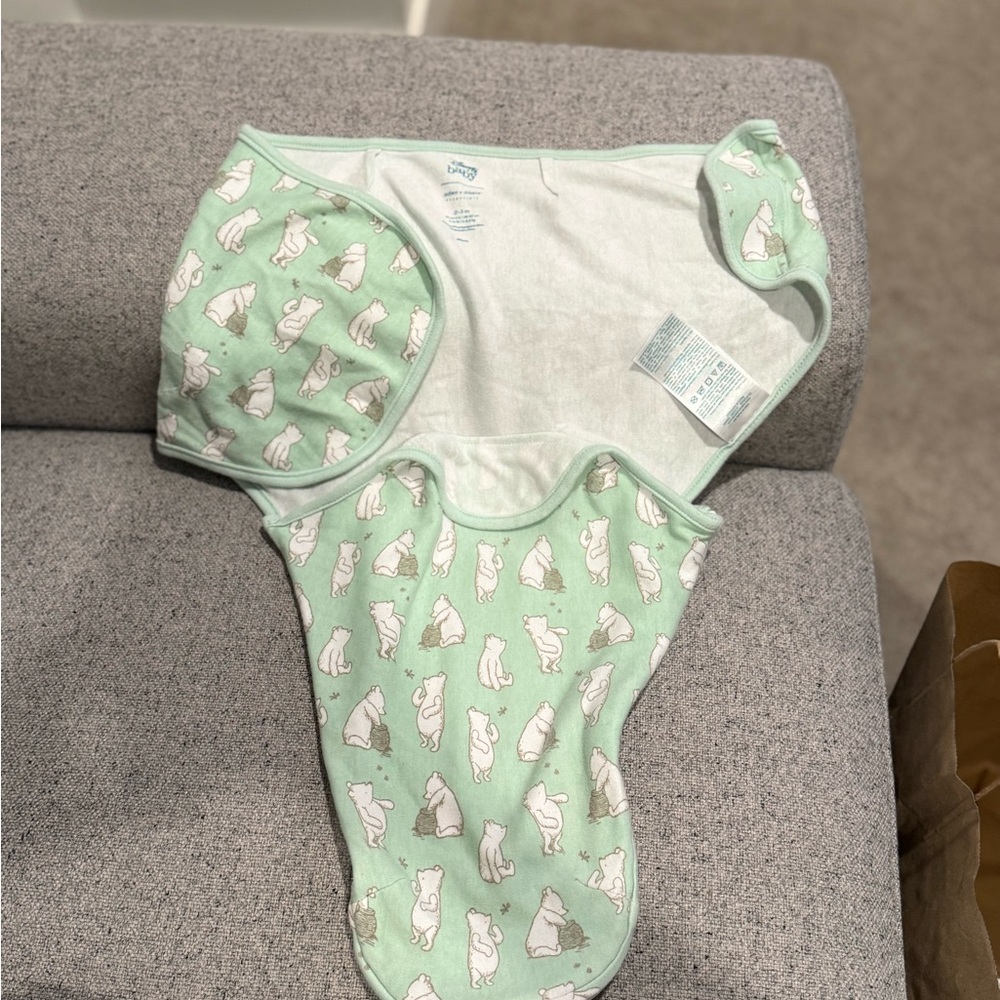 aden + anais essentials Disney baby Light Green easy wrap Baby Swaddle Pooh bear